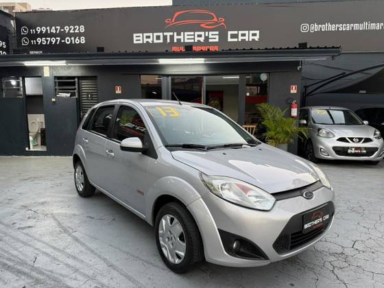 FORD FIESTA 1.6 MPI HATCH 8V FLEX 4P MANUAL FORD FIESTA 1.6 MPI HATCH 8V FLEX 4P MANUAL